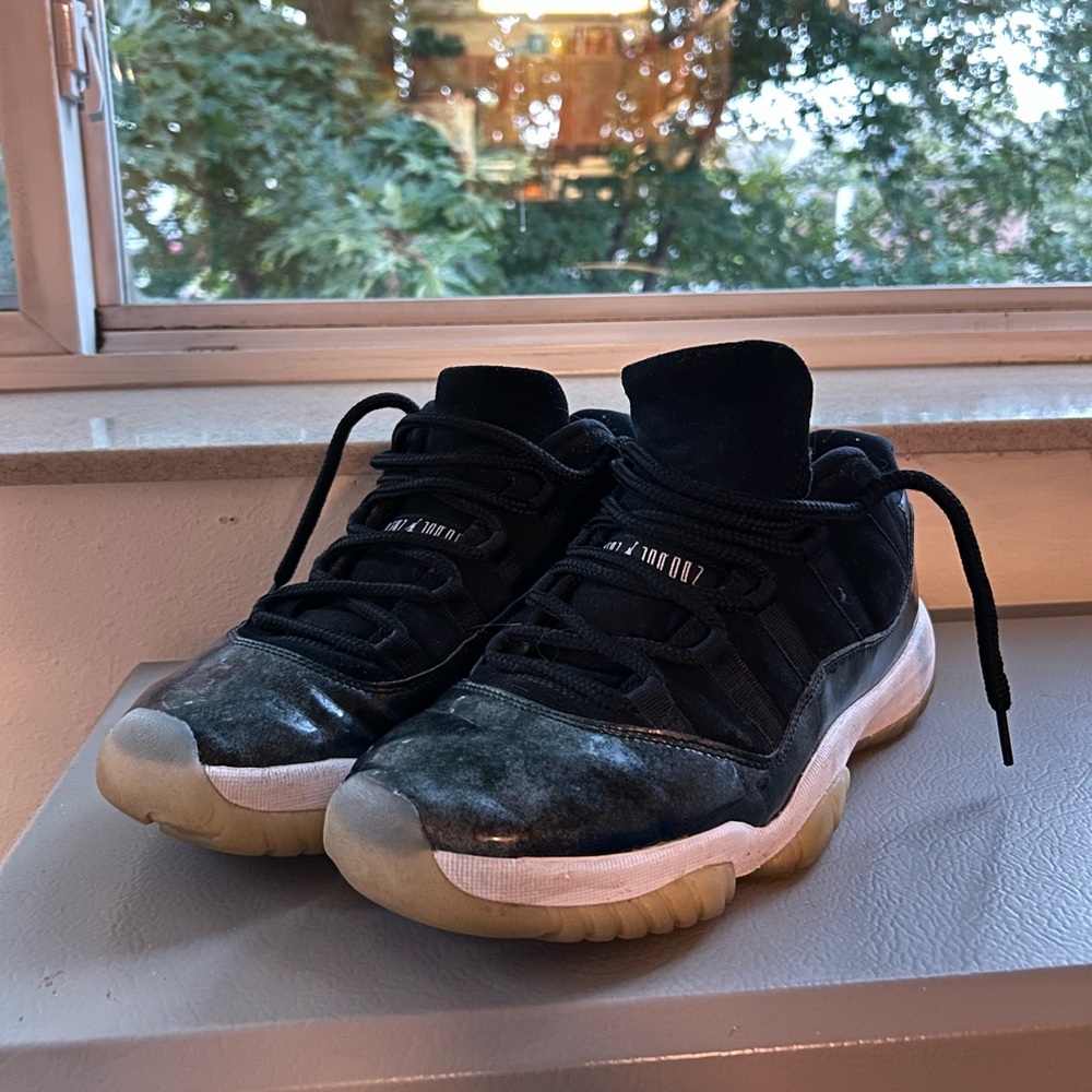 Jordan 11 Low Retro Barons